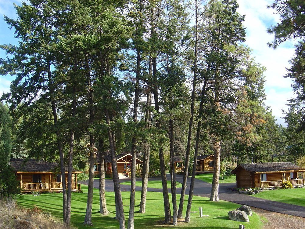 ホテルSomers Bay Log Cabin Lodging エクステリア 写真